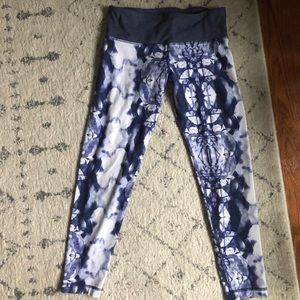 Lululemon inkblot legging RARE
